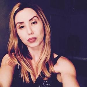 Meet your Posher, Angela